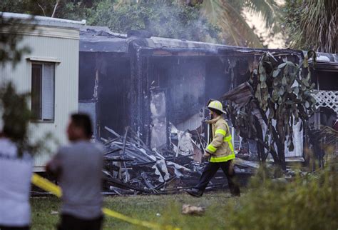 plane crash florida mobile home park